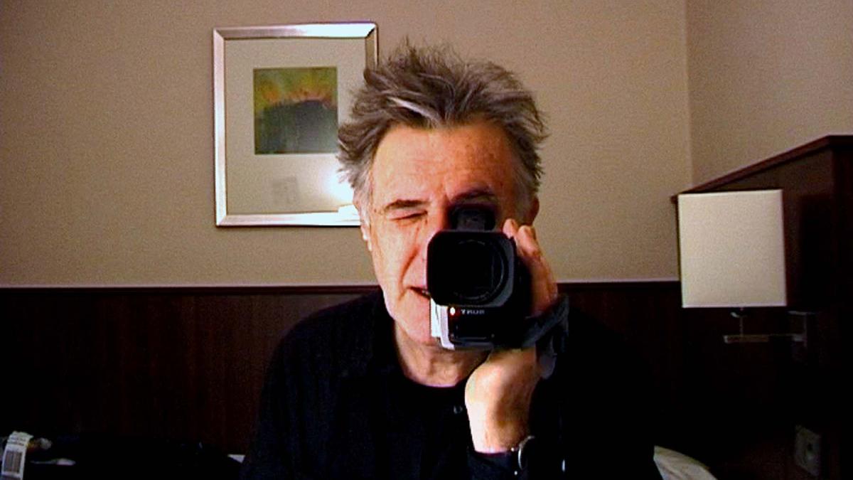 John Smith, Pyramids / Skunk (Hotel Diaries #5), 2006–07. Courtesy of the artist